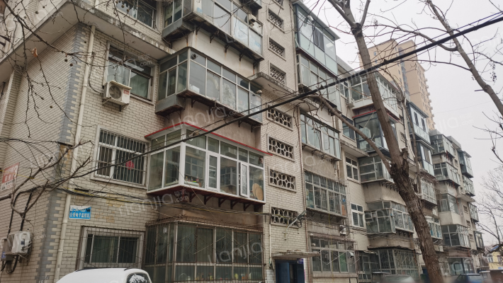 团校宿舍外景图