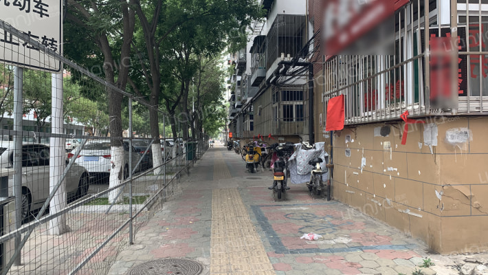 牌坊东里外景图