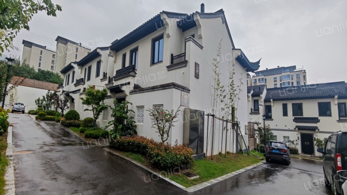 隆和大溪谷六期外景图