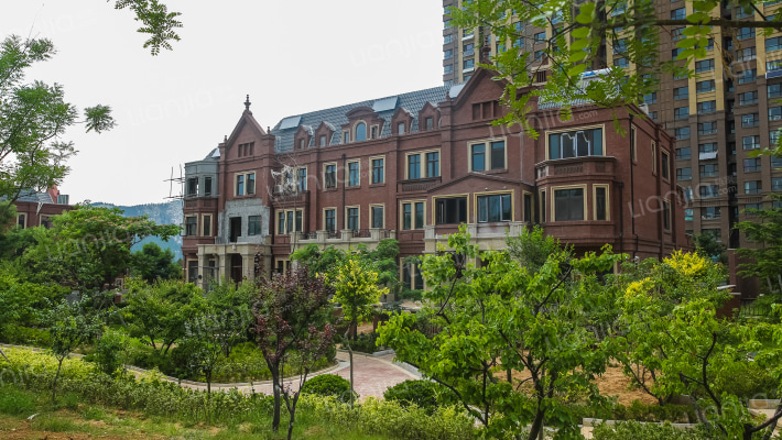 中海铂宫别墅东区外景图