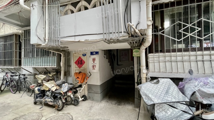 八角楼巷11号粮食局单位宿舍外景图