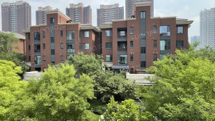 万科翡翠书院外景图