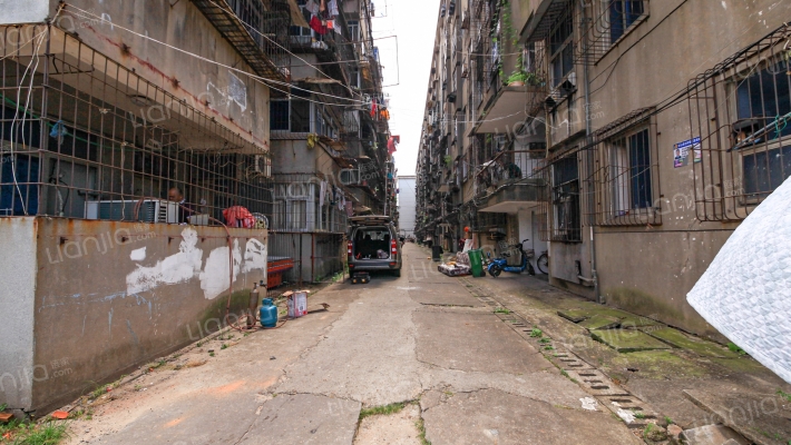 江西省二建象湖小区外景图