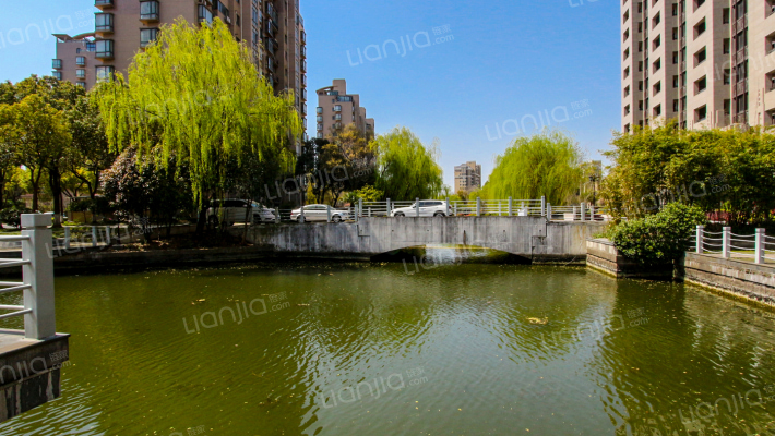 华亭公寓外景图