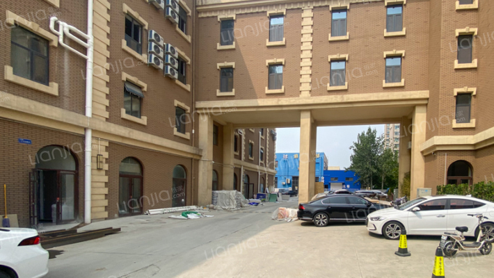 合家广场外景图