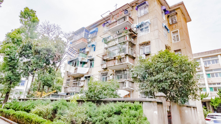 交通厅宿舍大院外景图