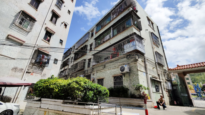 邮电宿舍外景图