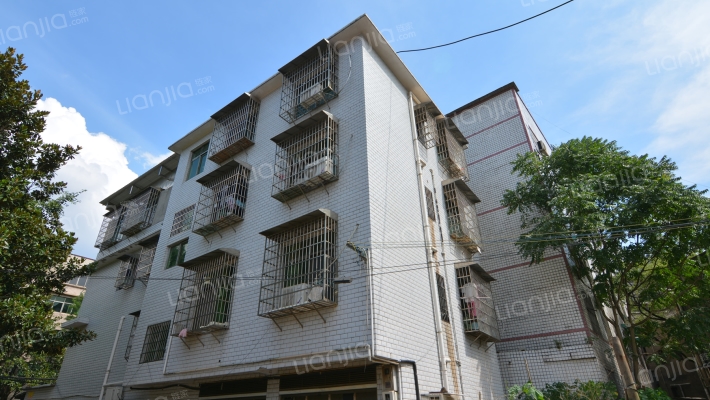 学士街道社区卫生服务中心员工福利房外景图