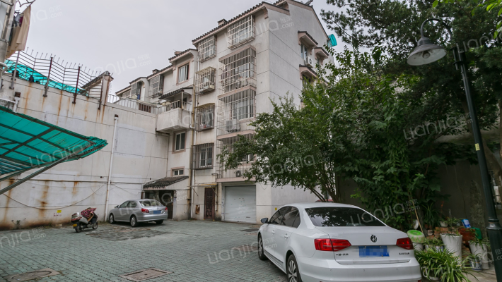 吏舍弄小区外景图