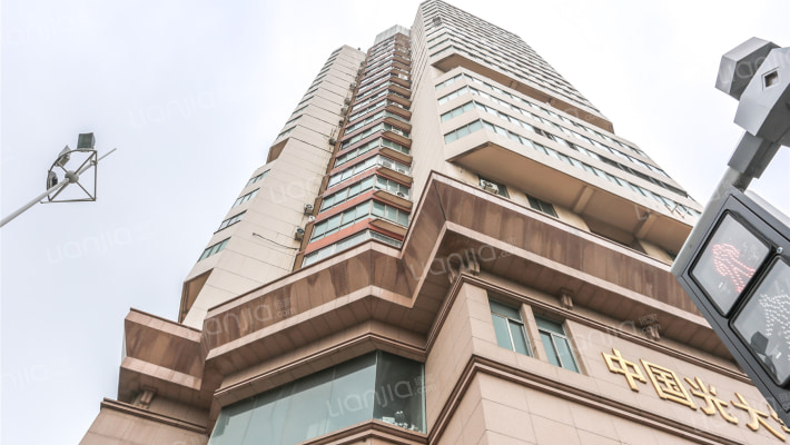 万通大厦外景图