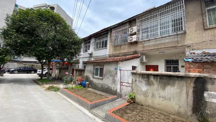 轻工小院外景图