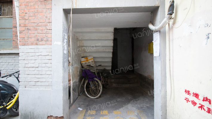 东豆腐砦216号院外景图