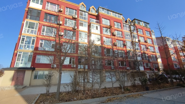 贵府白云外景图