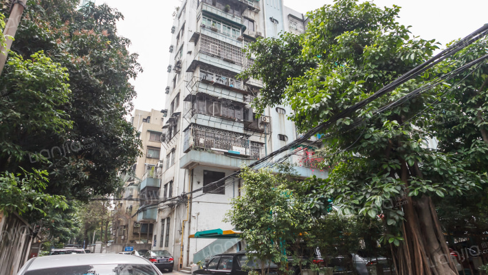 外运宿舍外景图