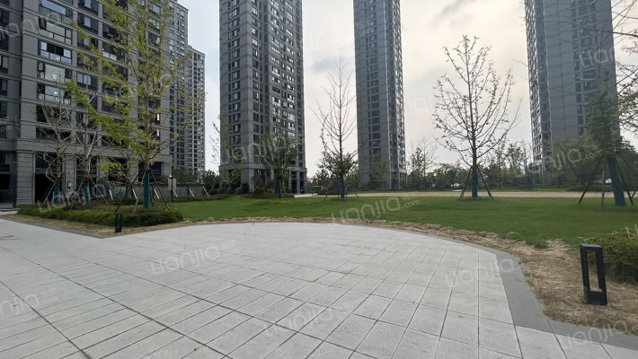 江照华庭外景图