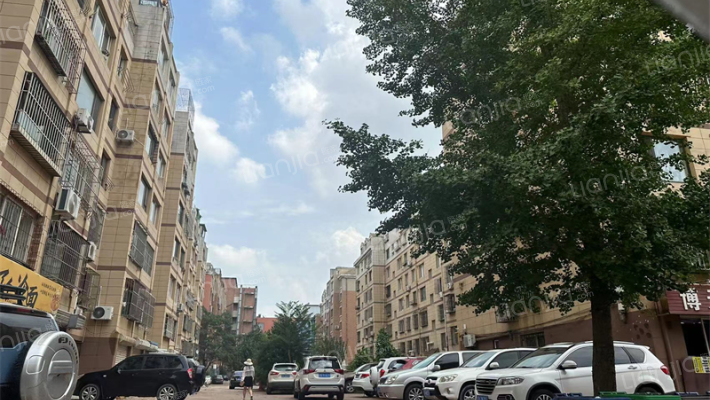 孛兰小区外景图