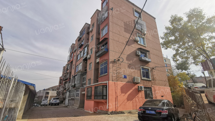 五一路老干部楼外景图