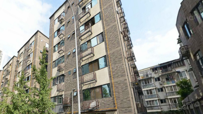 水井仁家外景图