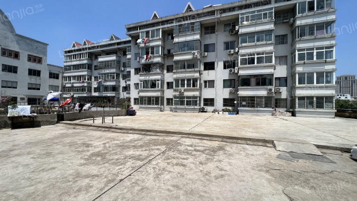 金邦商城外景图