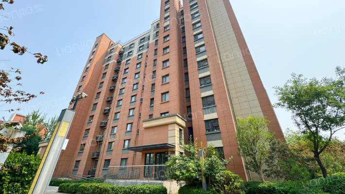 高尔夫花院外景图