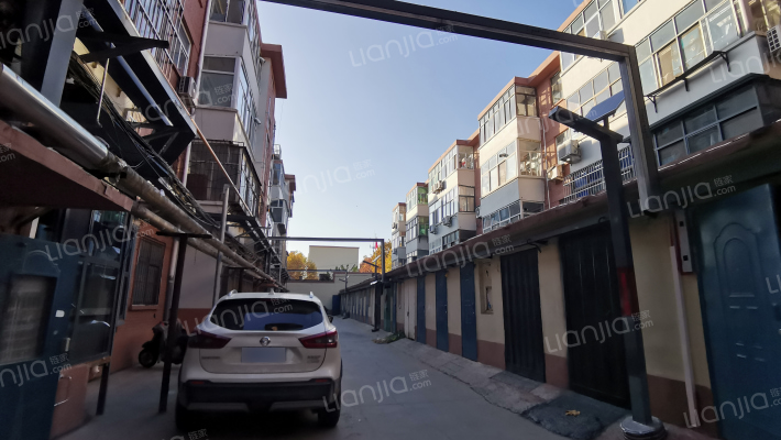 旧交警队家属楼外景图