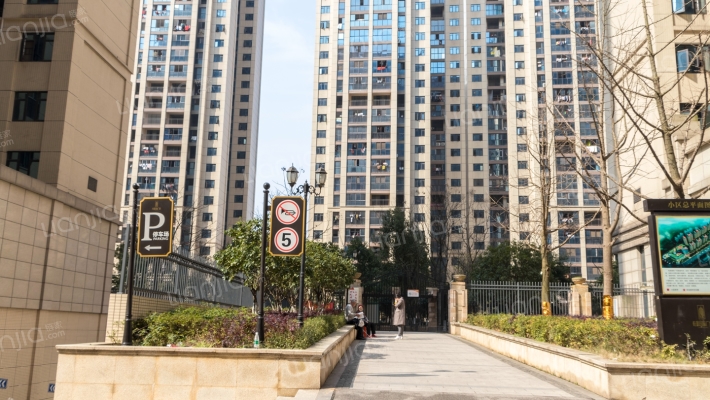 乾源国际广场外景图