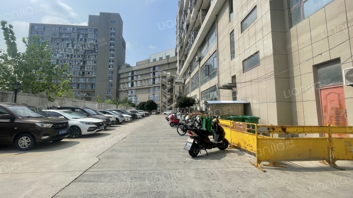 汇丰公馆外景图