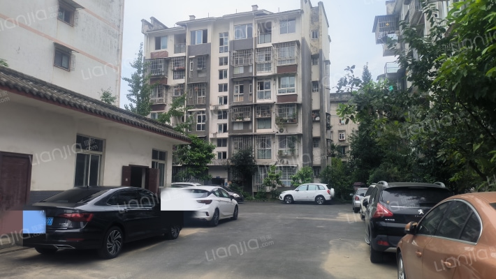 岷旺花园外景图