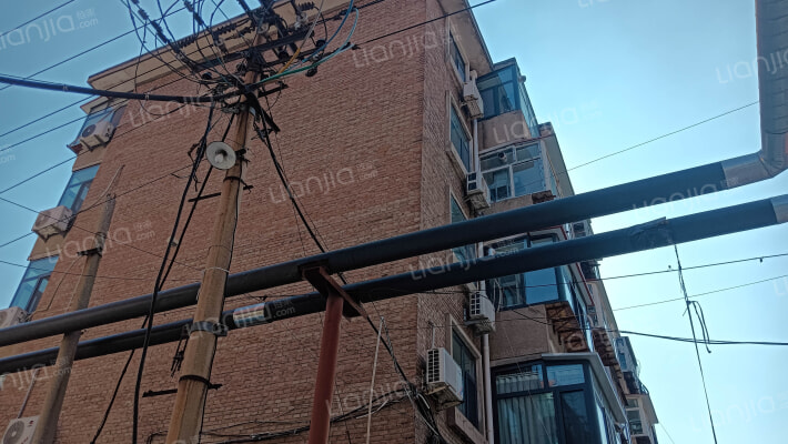 西里村谢街水泥厂宿舍外景图