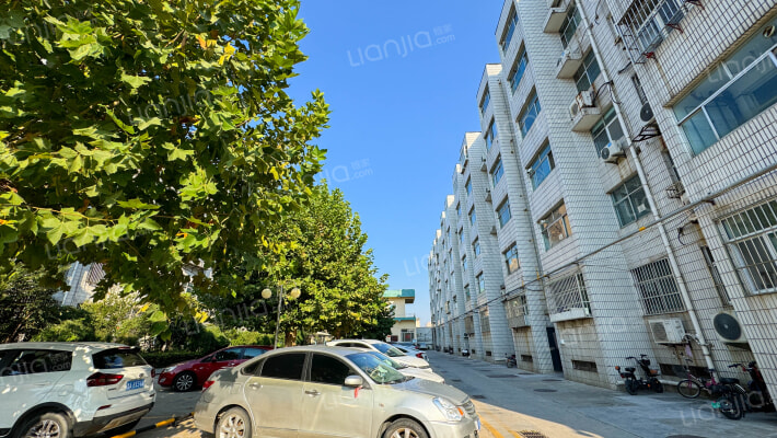 供电公司宿舍楼外景图