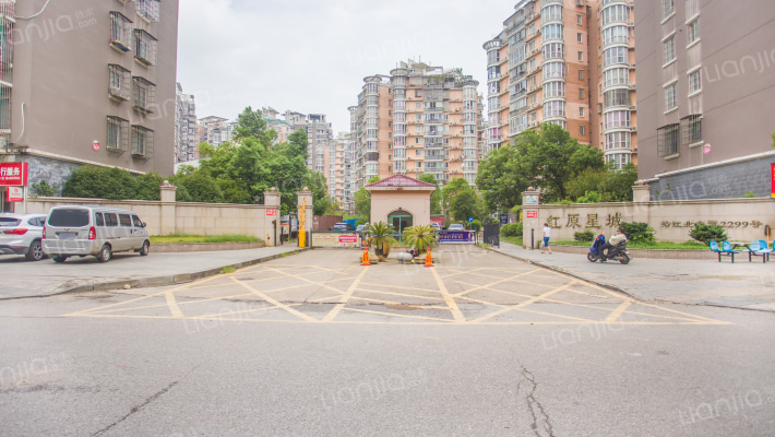 红原星城外景图