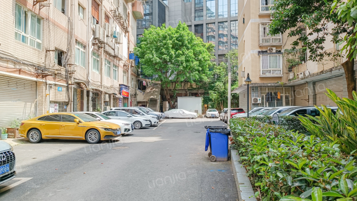 金华苑小区外景图