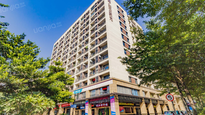 方圆白云时光外景图