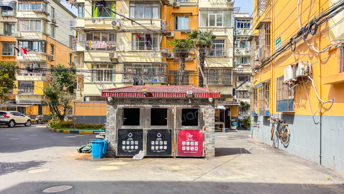 大三小区外景图