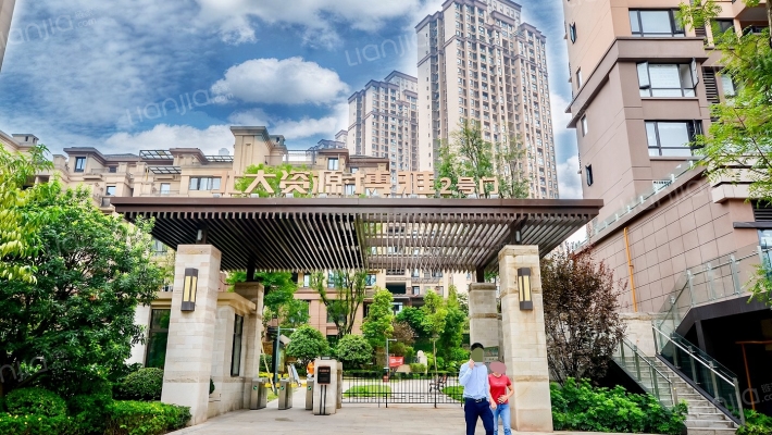 北大资源博雅一期外景图