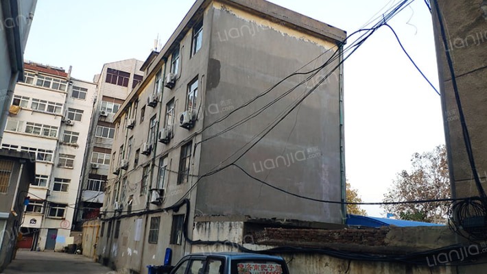 老电大家属楼外景图