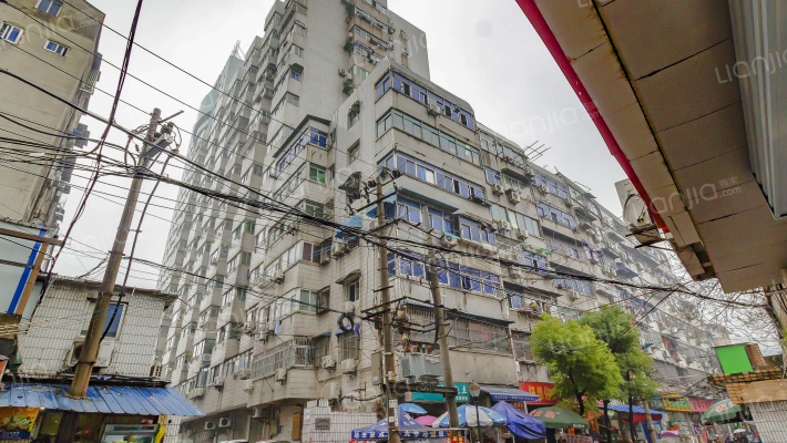 梨花巷8号外景图