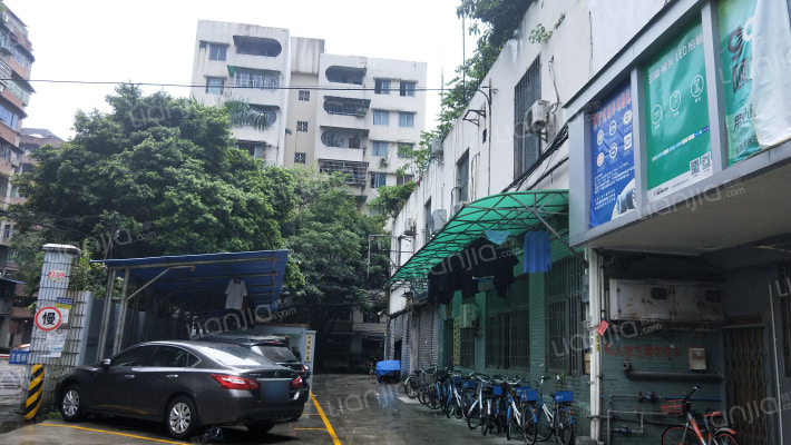 田间苑小区外景图