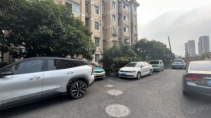 镇前路71-77号外景图