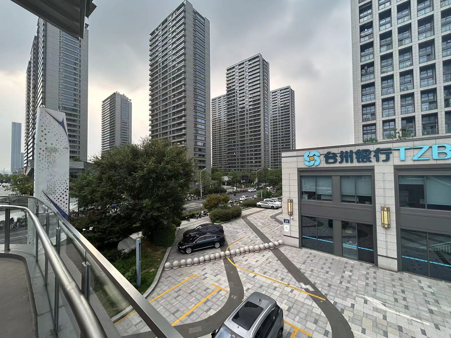 保利天汇小区实景 2