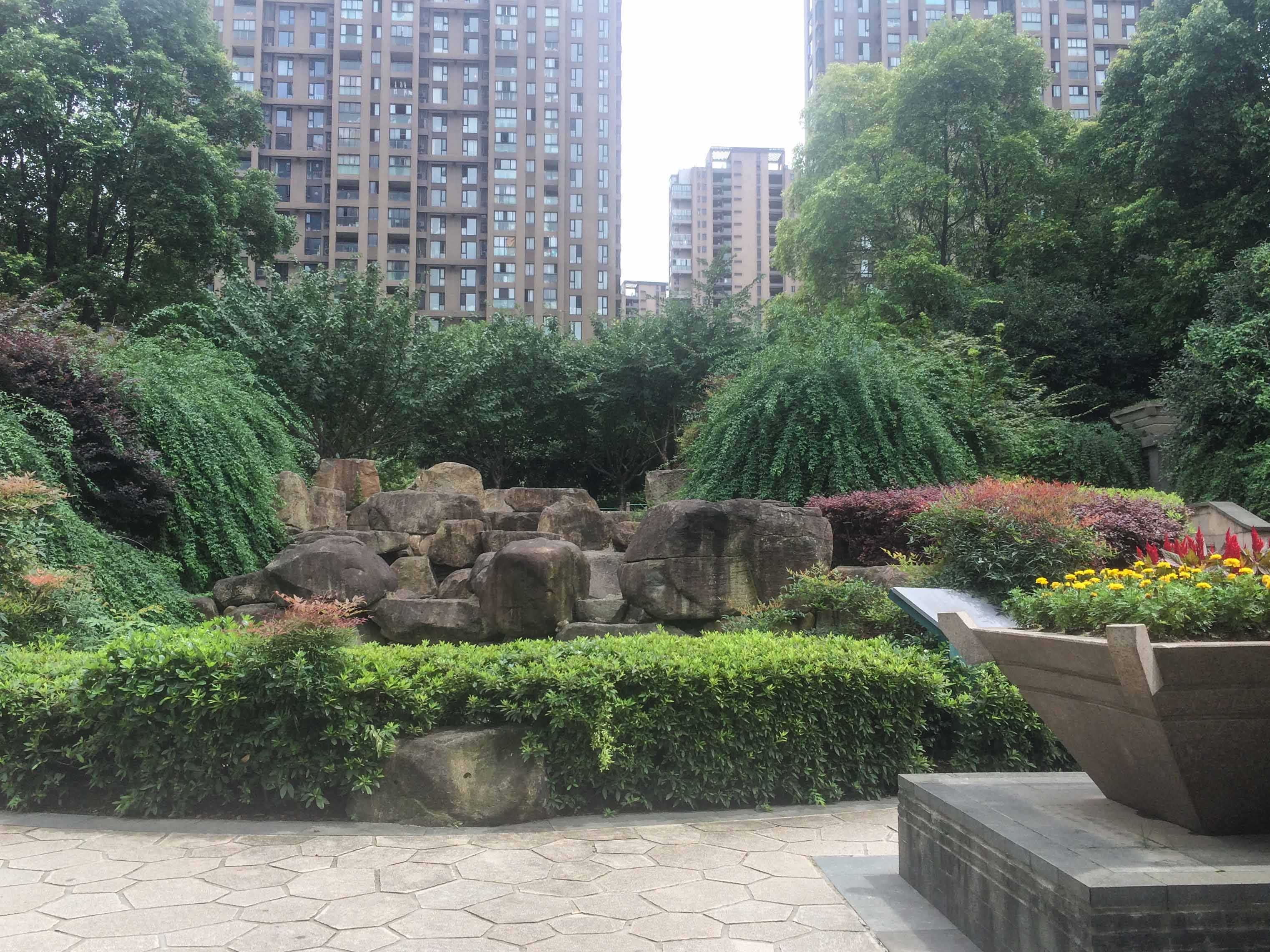 瑞立中央花城小区实景 11