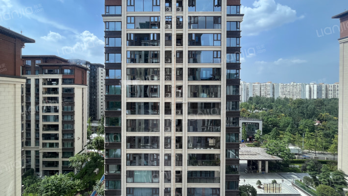 金科博翠府外景图