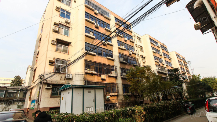 许昌市财保公司住宅楼外景图