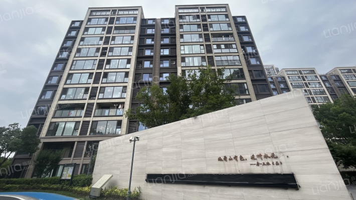 九雅花园外景图