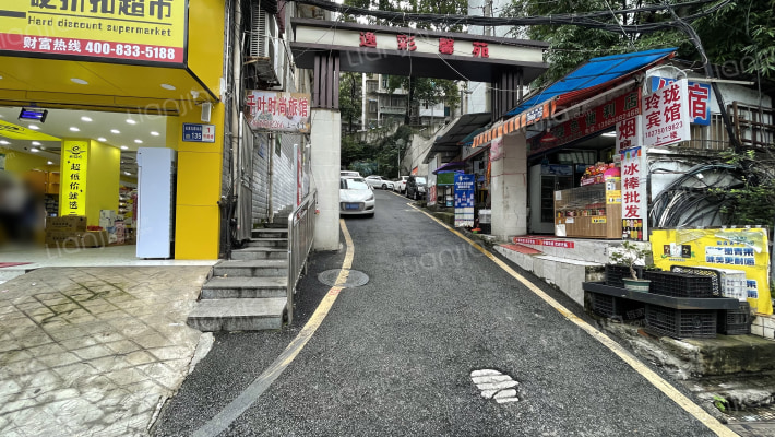 花溪大道北段129号外景图