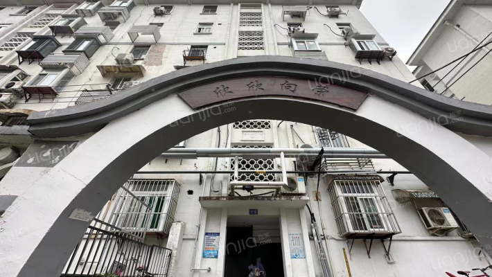 经八路10-1号外景图