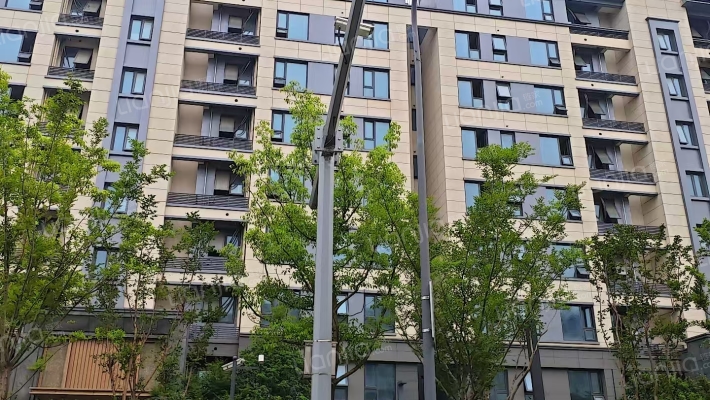 山岚璟庭外景图