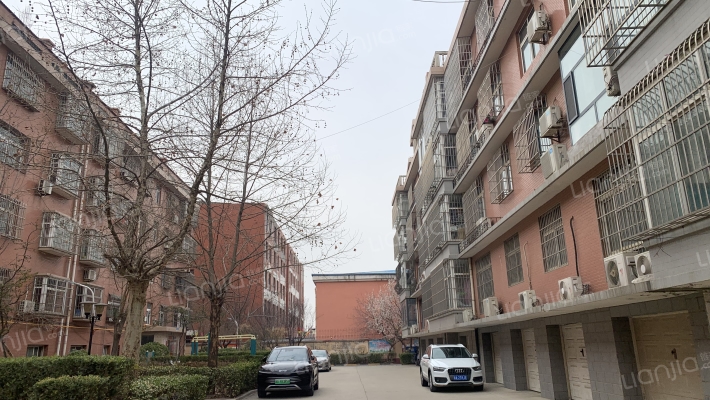 园丁花园外景图