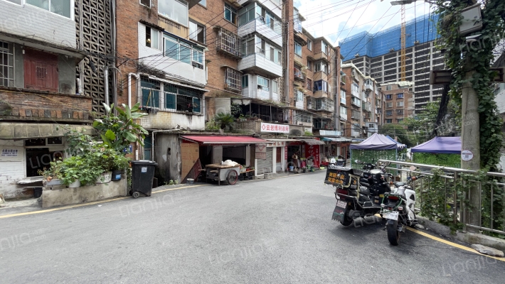 新联小区外景图