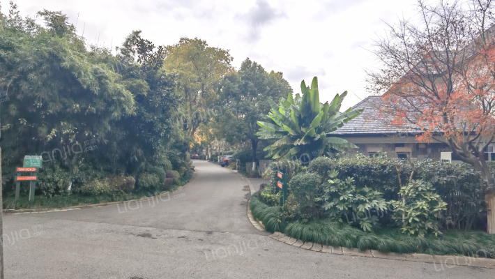 湖玺庄园外景图